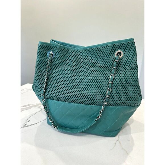 Chanel Calfskin Perforated Up in the Air North South Tote in Teal - Picture 2 of 13